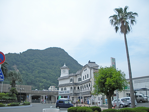 Shimoda train plaza
